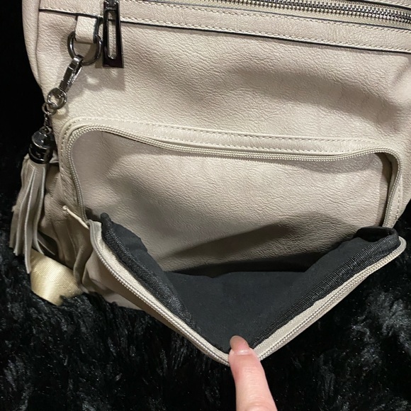 Cluci Backpack Purse Shoulder Bag - Picture 5 of 13